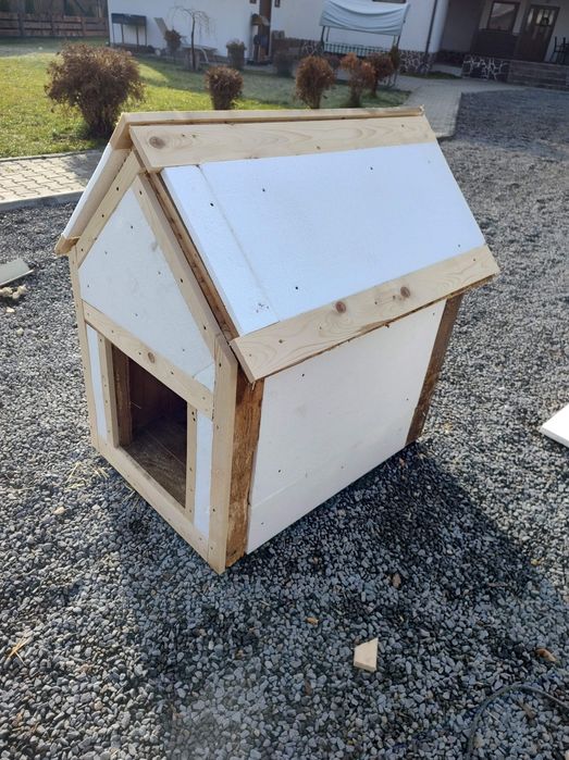 Cusca caini cu izolatie +incalzire