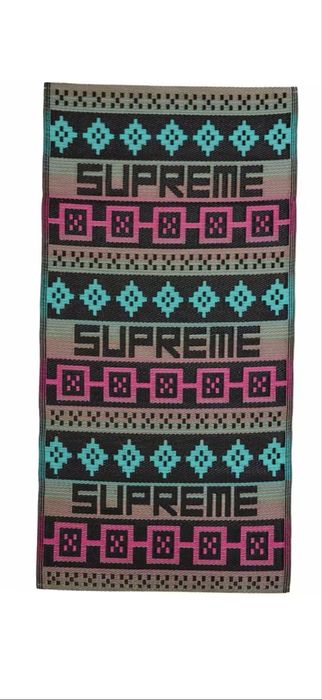 Supreme Sosenap Plastic Mat 182,88 cm x 88,9 cm