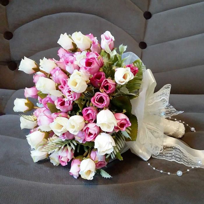 Свадебный букет невесты и бутоньерки