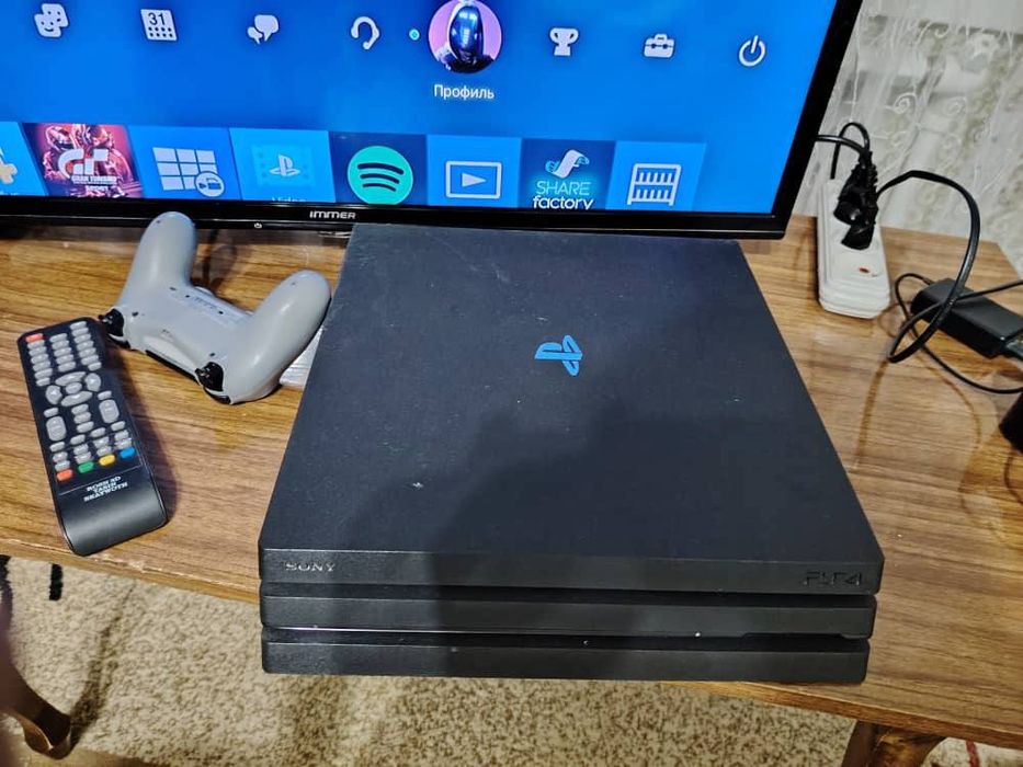 Продаётся Ps4 pro 2tb.
