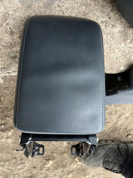 Салон за Ауди AUDI A5 4 врати кожа+плат Алкантар Ел. Рекаро 313