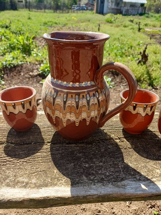 Комплект керамични чаши с кана