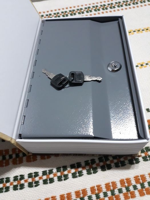 Seif tip carte cu casetă robustă din oțel