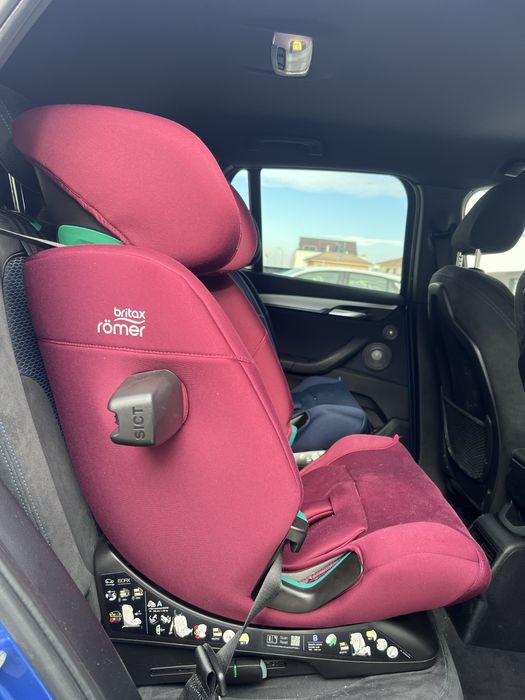 Vând scaun auto Britax Römer Advansafix i-Size
