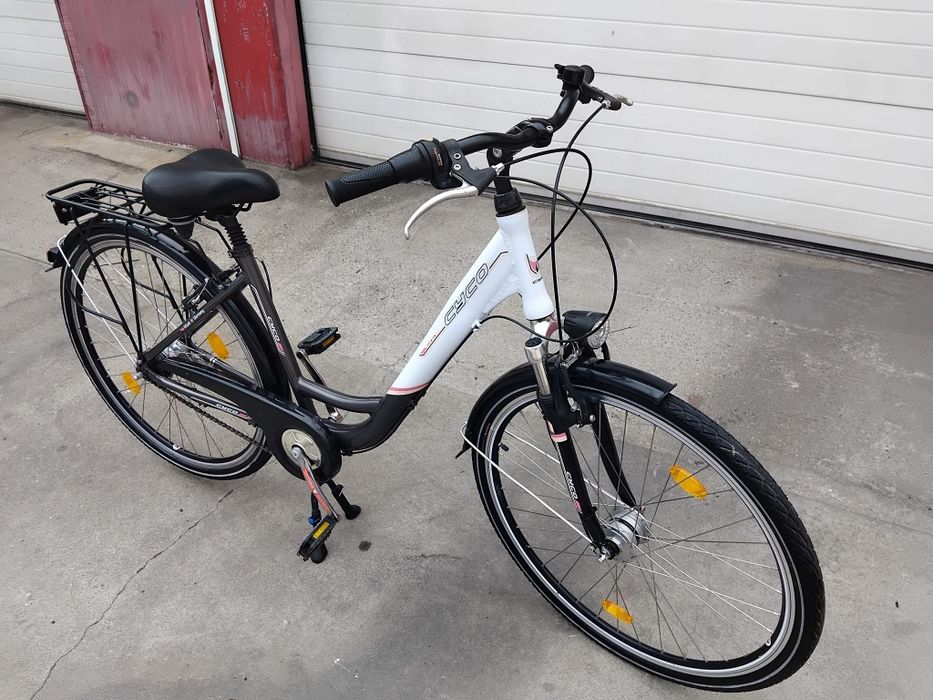 Vând bicicleta din aluminiu pentru damă
