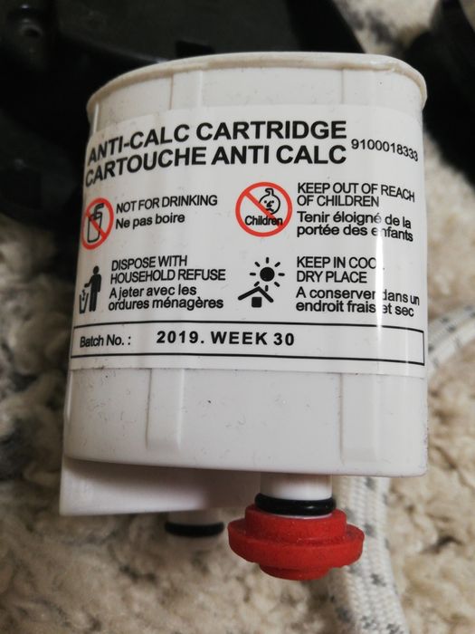 Парогенератор Rowenta за части с  касета против котлен камък