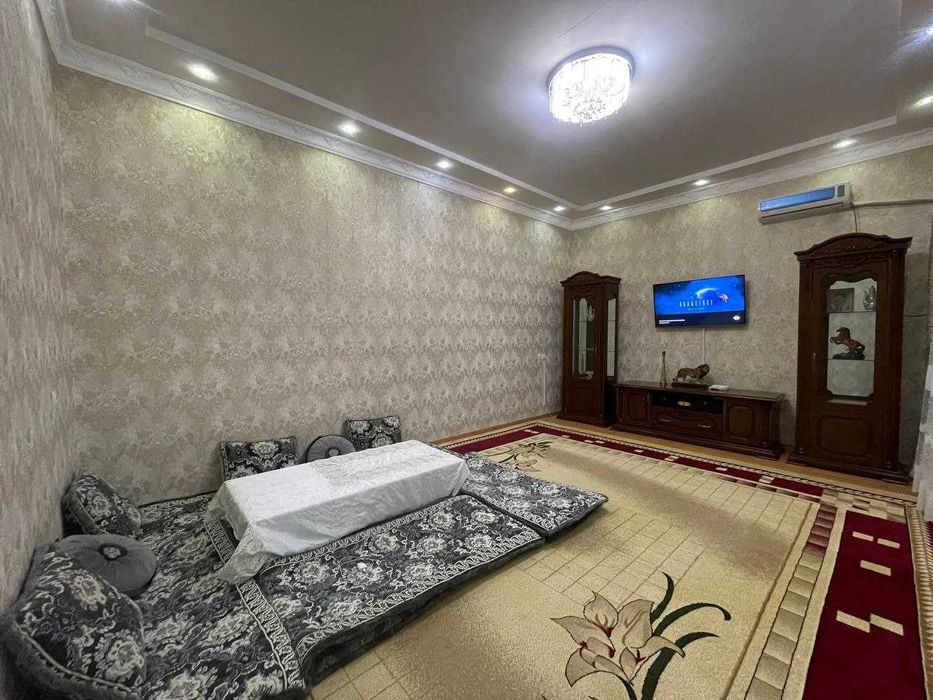 Икром шашлик худудида жойлашган 4 хонали ховли сотилади