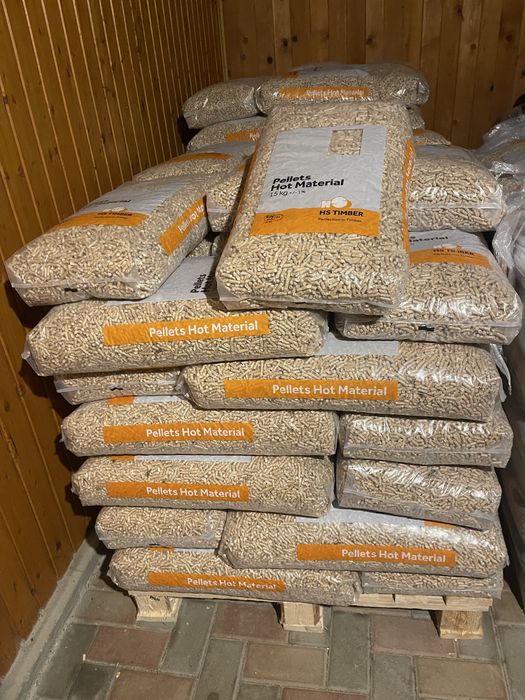 PELETI - Pellets Hot Material - la saci de 15 kg sau palet (66 saci)