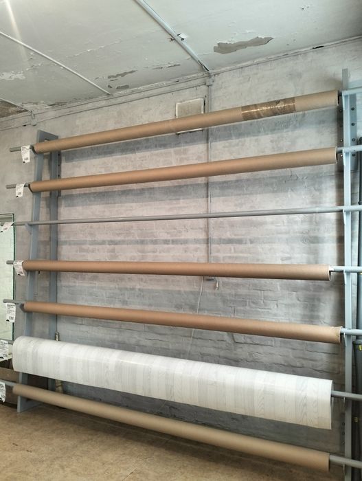 Стойки под линолеум.