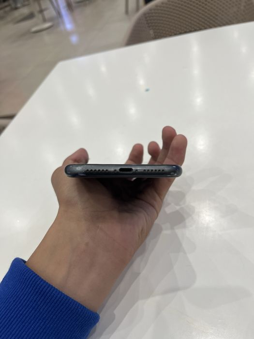 Продам iPhone 11 64 gb
