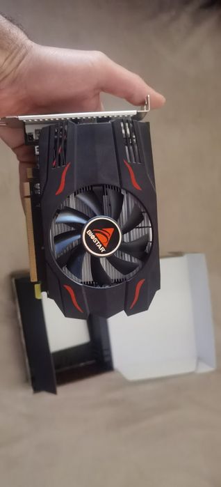 Vând placa video AMD rx550