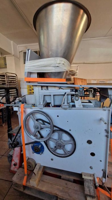 Linie de divizare si modelare