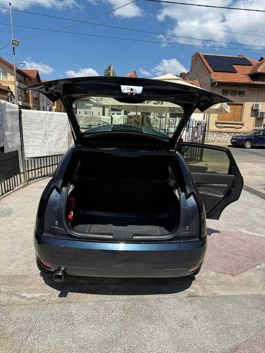 Vand Ford Focus 2002 1.6 benzina.