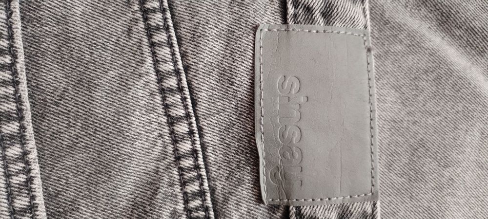 Blugi mom fit sinsay, ca noi, mărimea 38