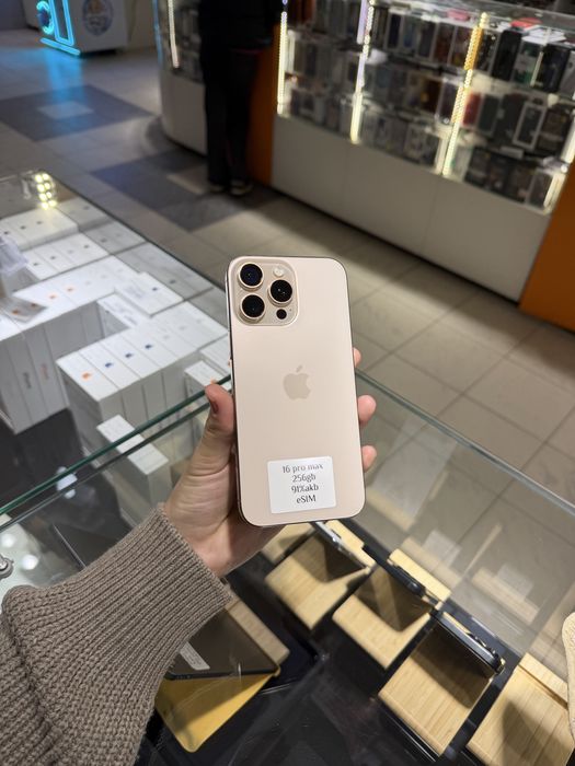 Iphone 16 pro max 256 esim