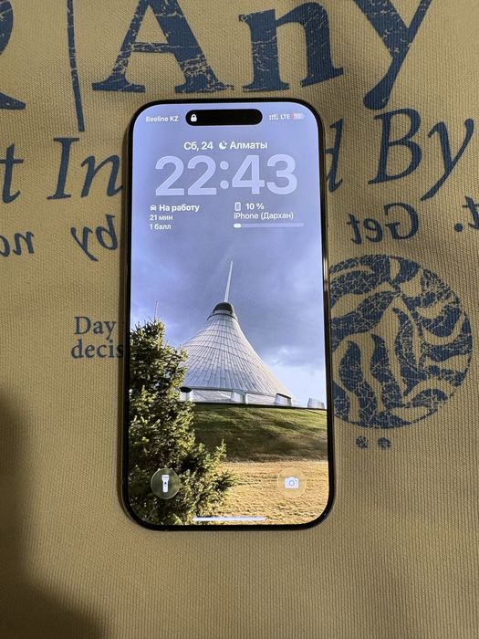 iPhone 16 pro. 128 gb. 87%