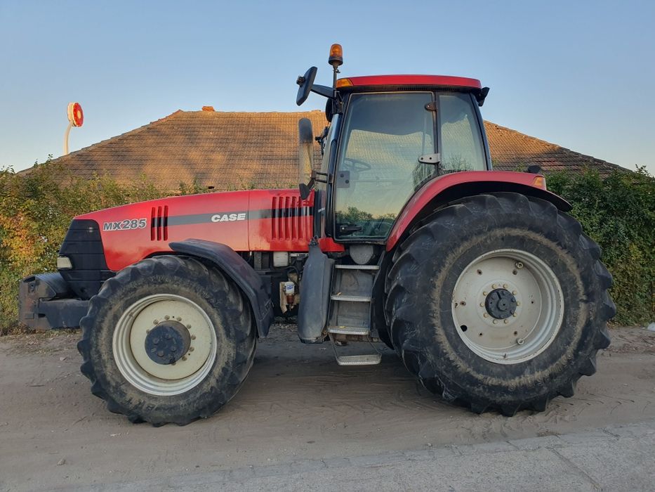 Vînd Tractor Case MX 285-35000 €