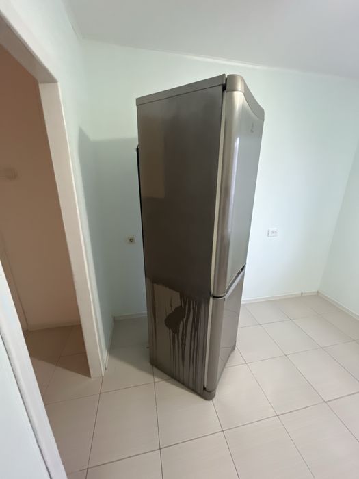Холодильник Indesit