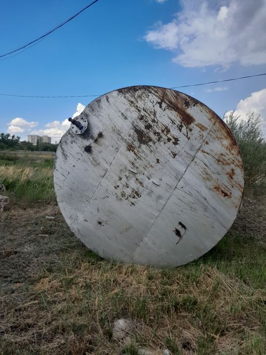 Продам цистерну.