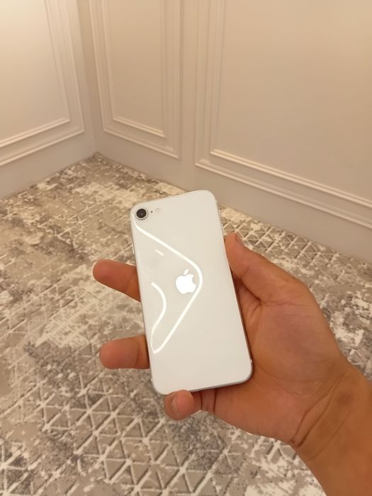 Iphone se 2020, ochilmagan