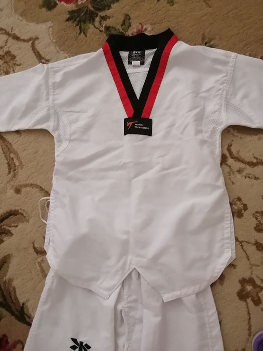 Спортивный костюм