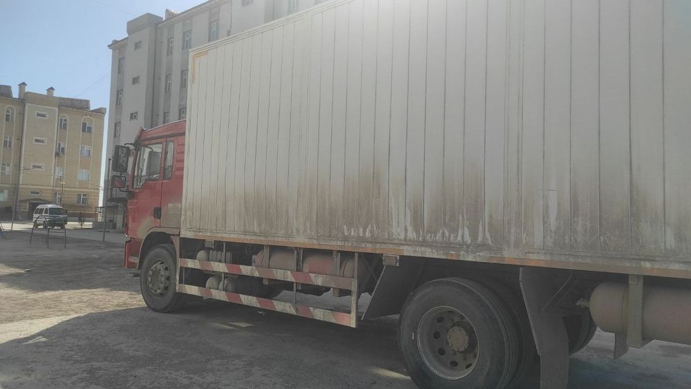 SHACMAN L3000  sotiladi