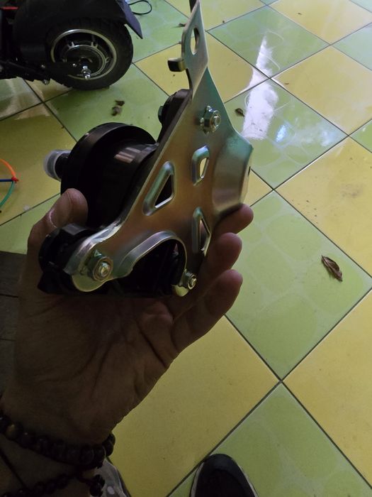 Pompa inverter Toyota Prius 2