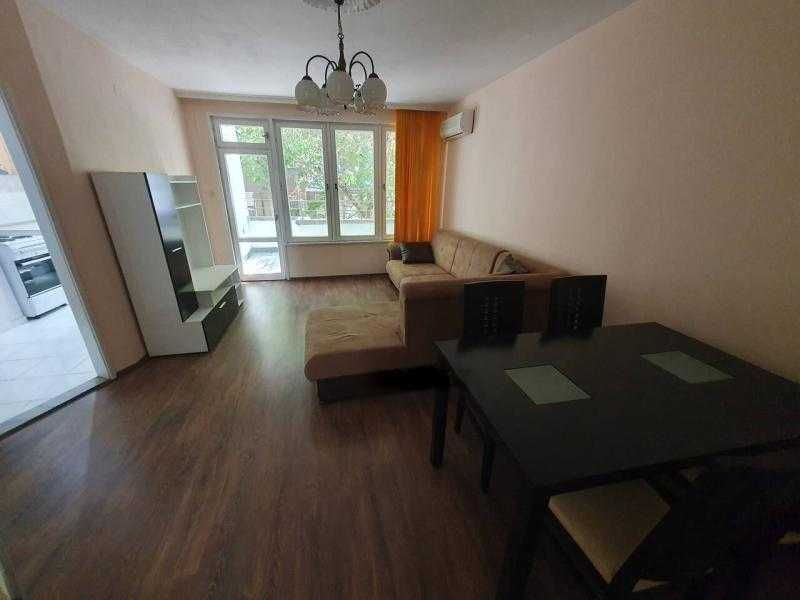 Дава се под наем Тристаен апартамент в Бургас, Възраждане - 96 кв.м за 408 € - Снимка #1