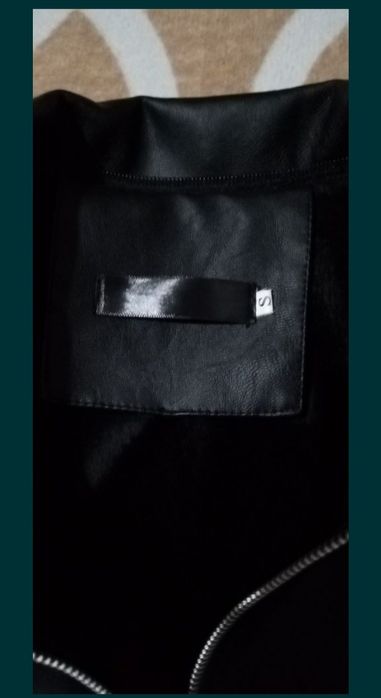 Vând geacă de piele