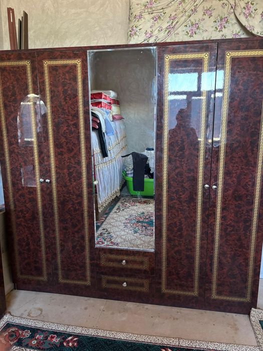 Спальный гарнитур