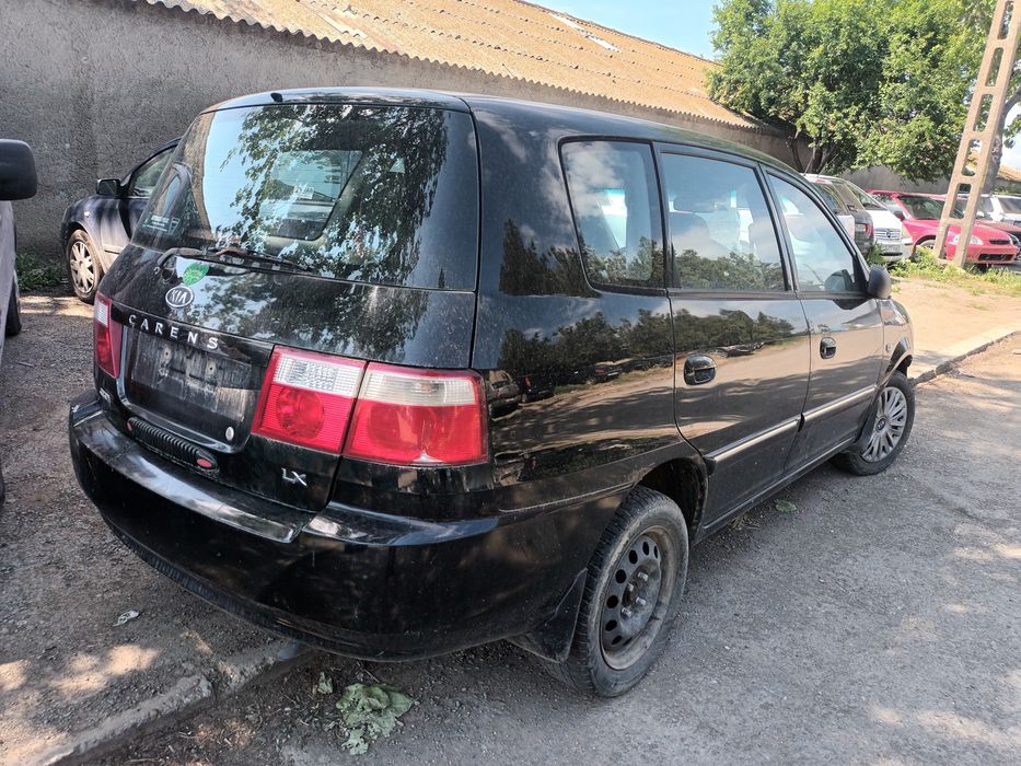 Dezmembrari Kia CARENS 2 (FJ) (2002-2006) 2.0 CRDi Motorina