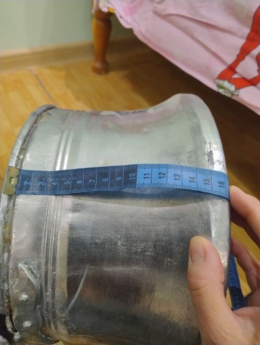 Менче и съд за варене на лютеница