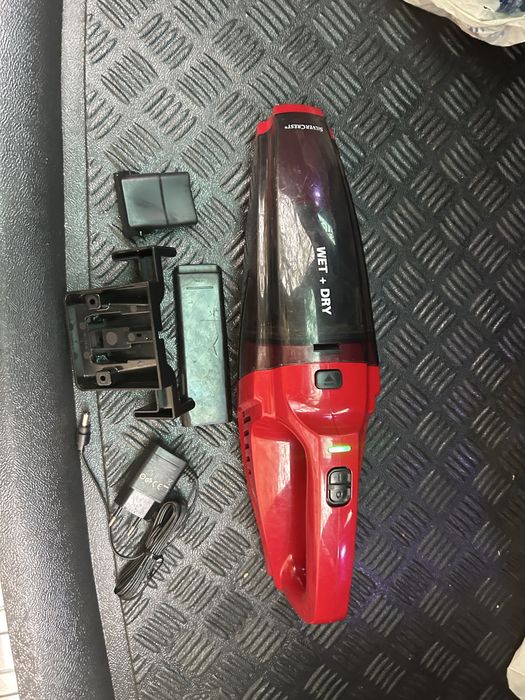 Vind aspirator auto SilerCrest cu acumulator!