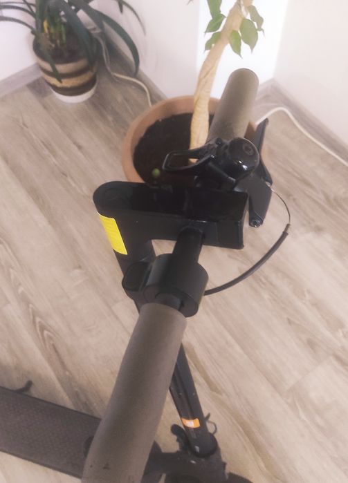 Ел. тротинетка Xiaomi Mi 1S мощност 250W изм. 30 км макс ск. 25 км