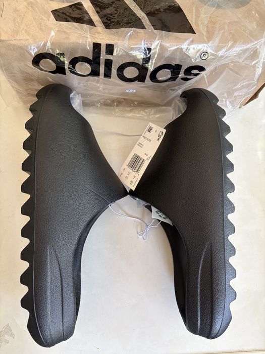 Adidas Yeezy Slides