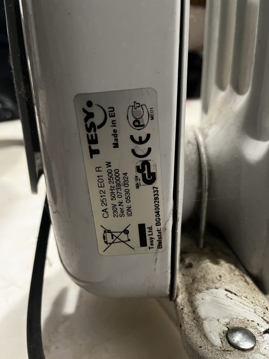 Radiator cu ulei cu 12 Elemente 2500W Tesy