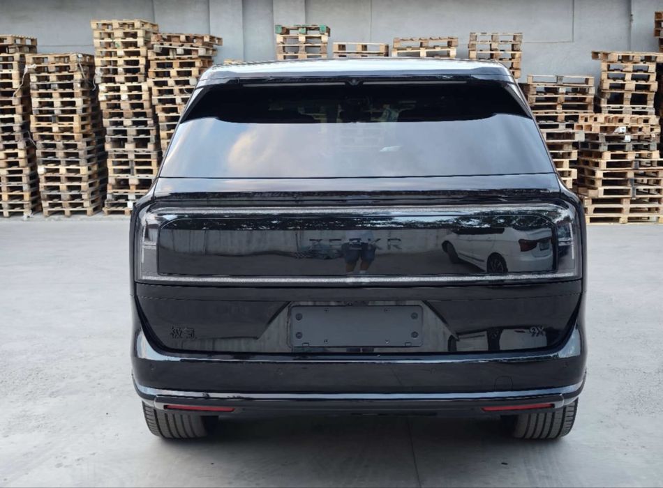 Zeekr 9X Ультра Black Edition