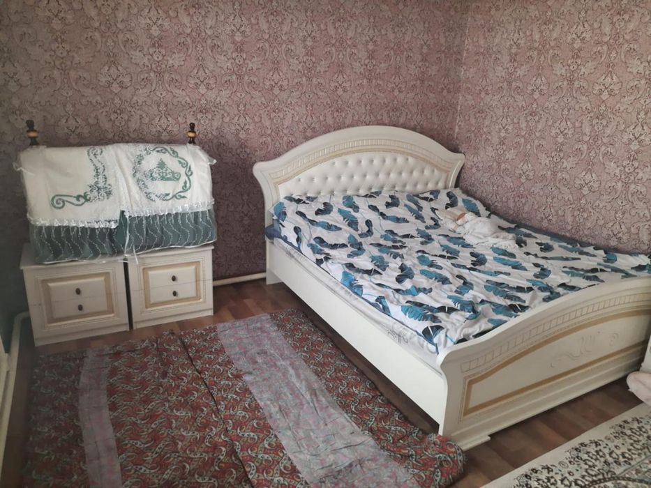 Спальный гарнитур сатылады