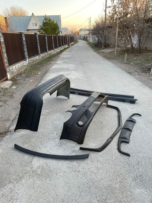 Бампер на мерседес, w211 6.3  ресталинг