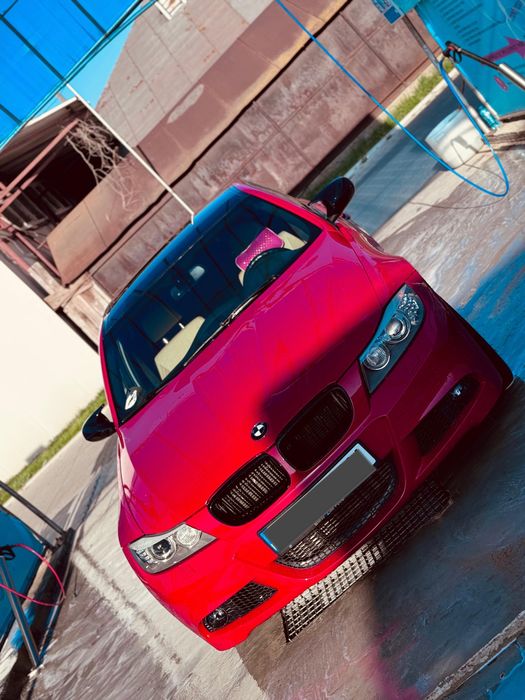 BMW E90 320D xDrive • 2011