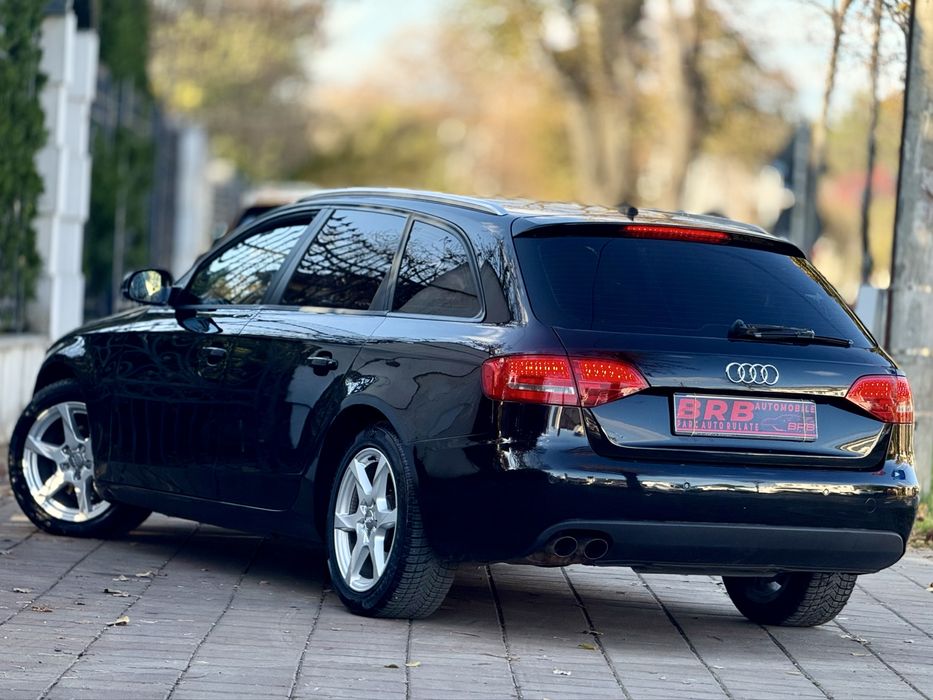 • Audi A4 2012 • 2.0 Diesel AUTOMAT • Parc Auto / Rate / Garantie •