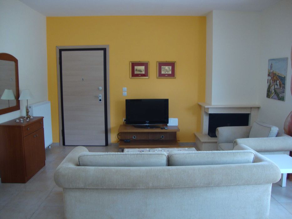 Почивка в Керамоти - Тристаен Апартамент "ДЖОЙ"