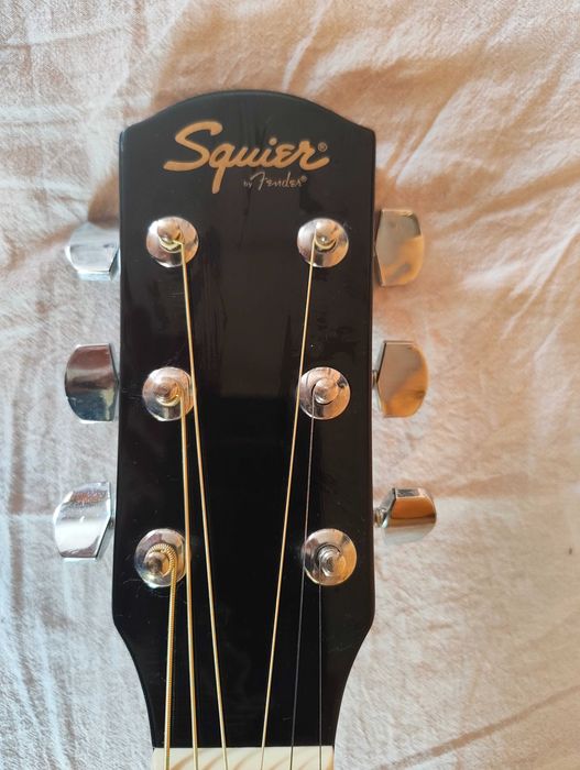 Акустична китара squier by fender