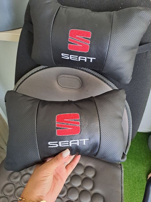 Авто Възглавнички