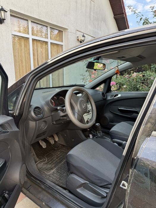 Opel Corsa D 1.2 benzină 2008
