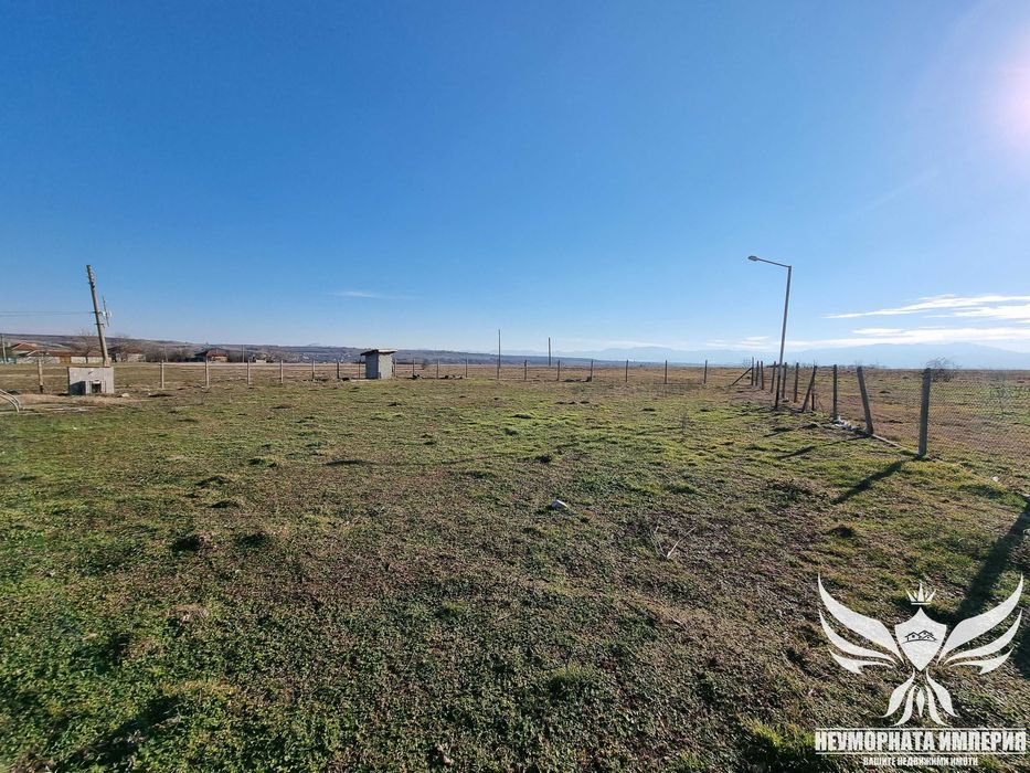 Продавам парцел 1100кв.м. в с.Селци, общ.Садово статут УПИ