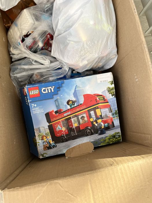 Продам игрушки набор Лего