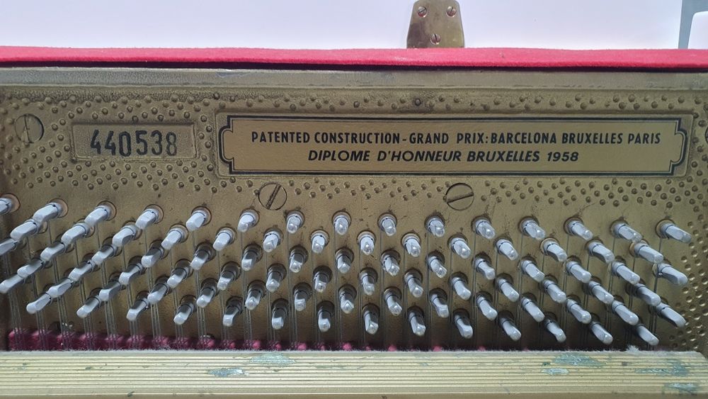 Фортепиано "Petrof"