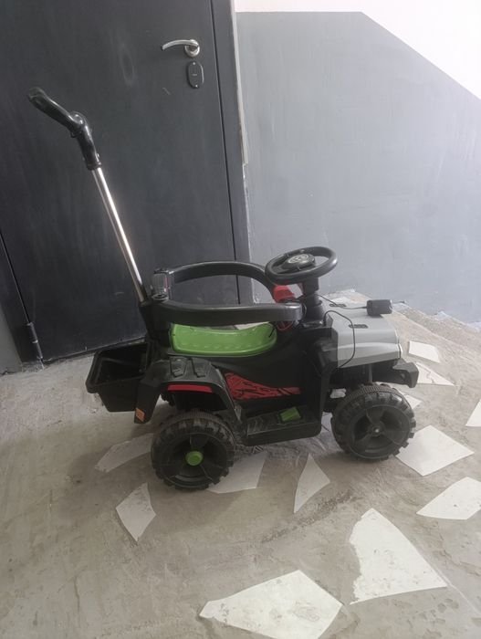 Электро машинка каталка детская для детей 2-5 лет