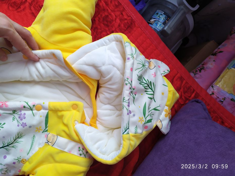 Продам демисезонные комбинезоны